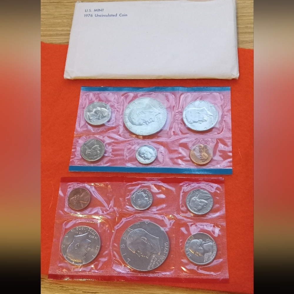 1976 U.S. Mint Uncirculated Coin Set
